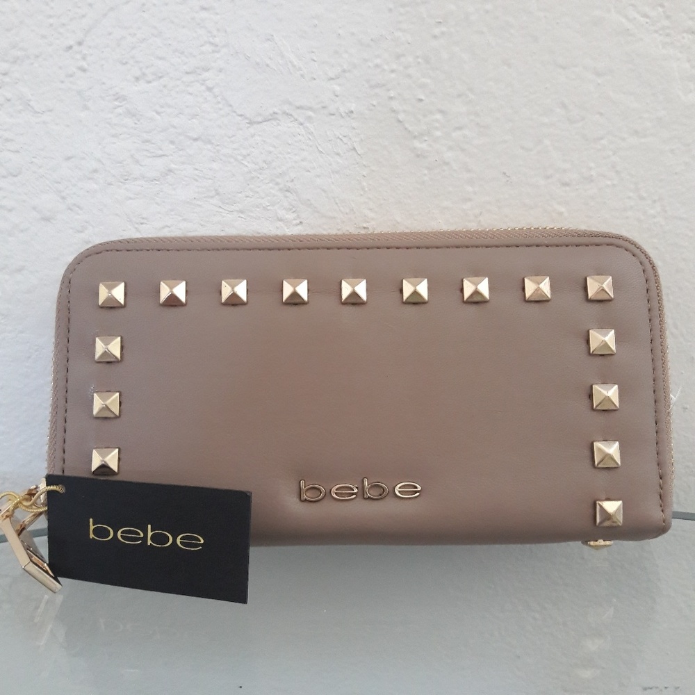 NWT BEBE JANE ZIP ARROUND WALLET WRISTLET CASE